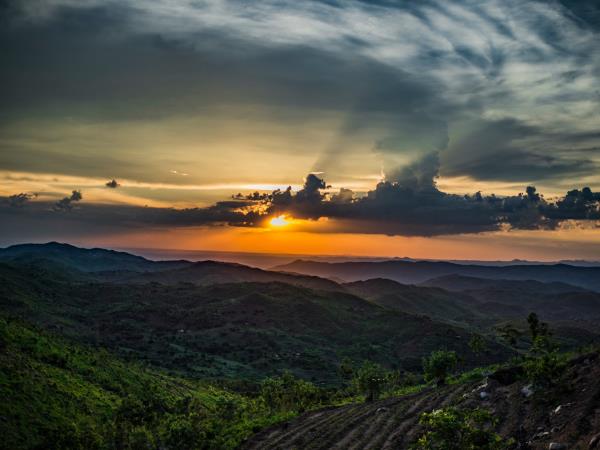 Mount Mulanje trekking and beach vacation, Malawi