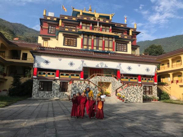 Teaching and volunteering vacation in Nepal