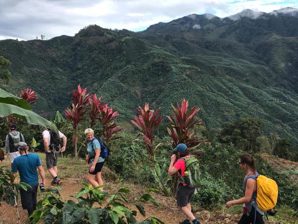 Costa Rica coast to coast hike, bike & kayak vacation