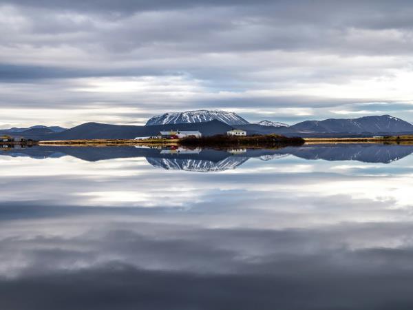 Iceland hiking & swimming vacation
