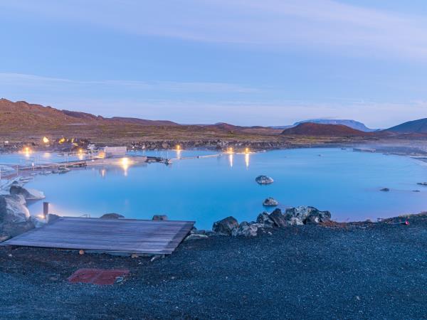 Iceland hiking & swimming vacation