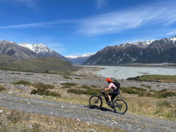 Canterbury cycling tour, Peaks to Plains