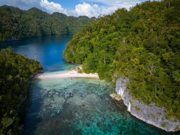 Indonesia cruises