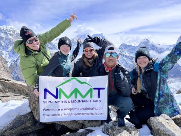 Nepal small group trekking tour, Three Passes 