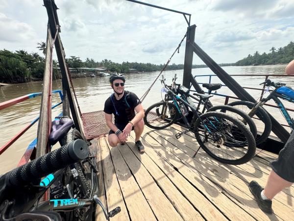 Vietnam to Cambodia cycling holiday