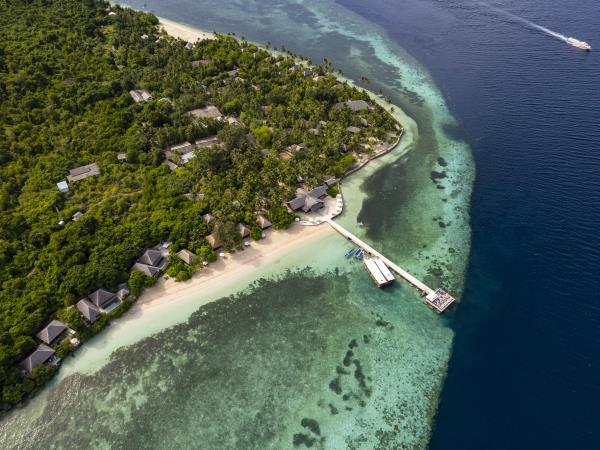 Raja Ampat & Wakatobi snorkeling vacation