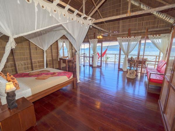 Snorkeling vacation in Triton Bay & Raja Ampat