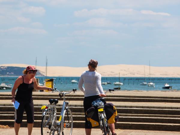 Arcachon Bay cycling vacation, France