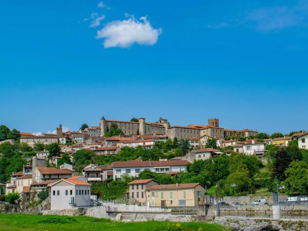 France culture and wellbeing vacation in Toulouse