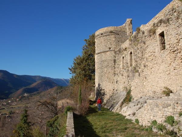 Provence walking and spa vacation, France