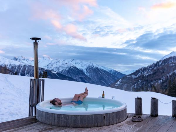 Austria skiing and winter activity vacation