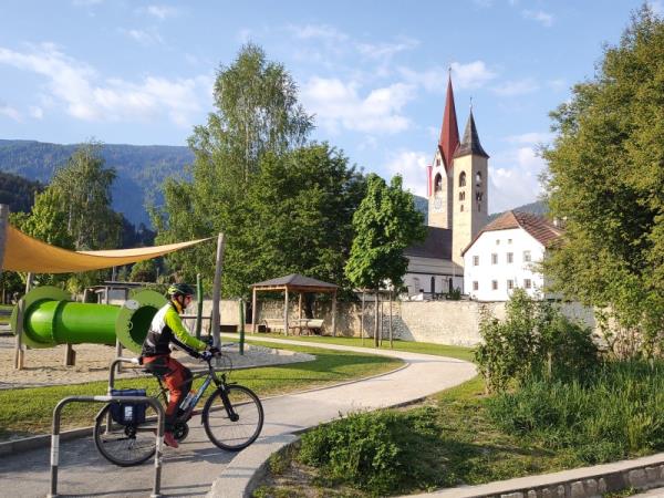 Venice to Dolomites cycling vacation