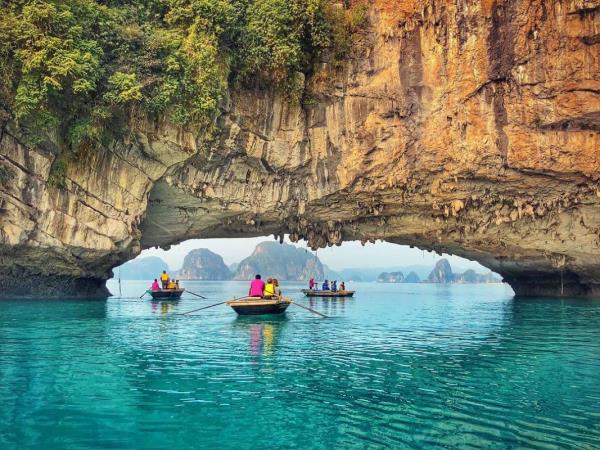 Halong Bay cruises, 2 day cruise, Vietnam