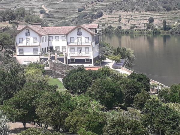 Douro valley by kayak vacation, across Portugal