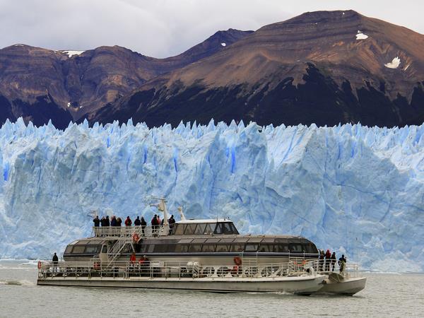 Patagonia small group walking vacation
