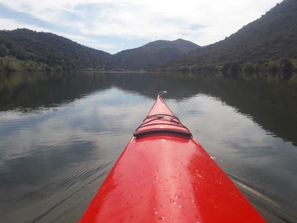 Portugal kayaking vacation in the Douro wine region