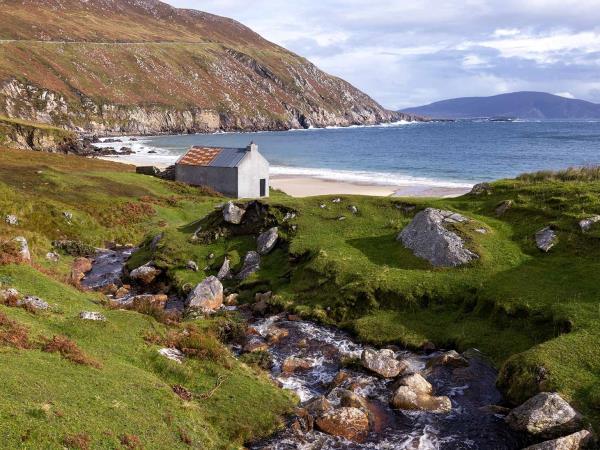 Ireland Wild Atlantic Way EV self drive vacation