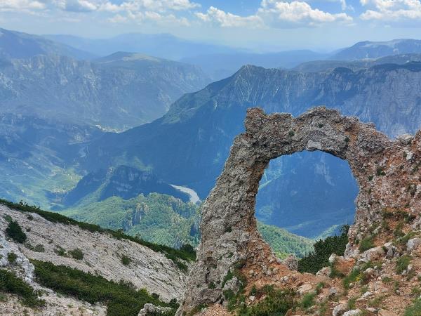 Bosnia hiking vacation