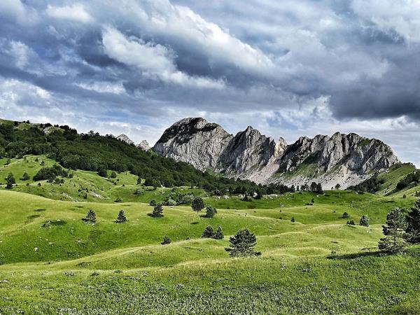 Bosnia hiking vacation