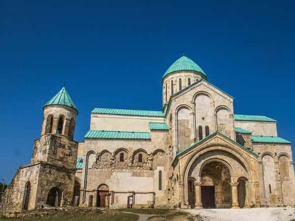 Traditions of Georgia cultural tour