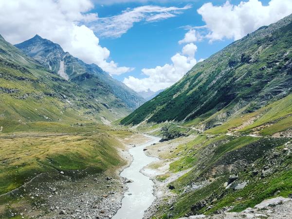 Indian Himalayas tour, toy trains and hill stations