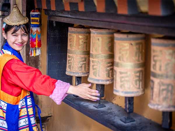 Bhutan culture & home stay tour