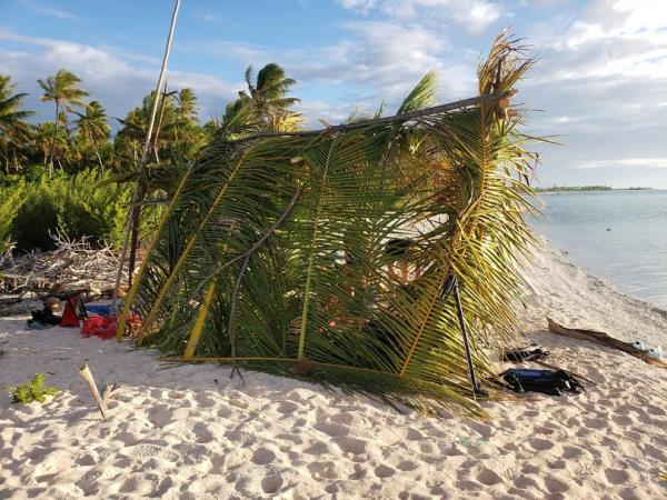 Desert island survival in Panama