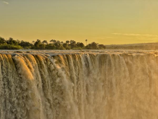Botswana and Zimbabwe highlights tour