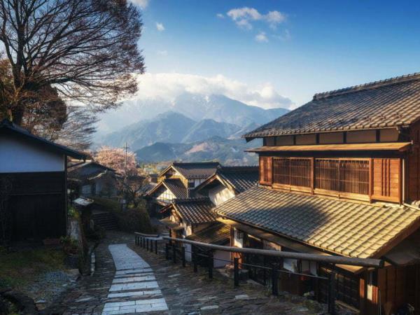 Walk the Nakasendo Trail highlights