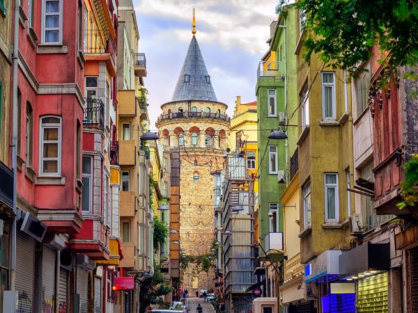 Hong Kong to Istanbul by train vacation