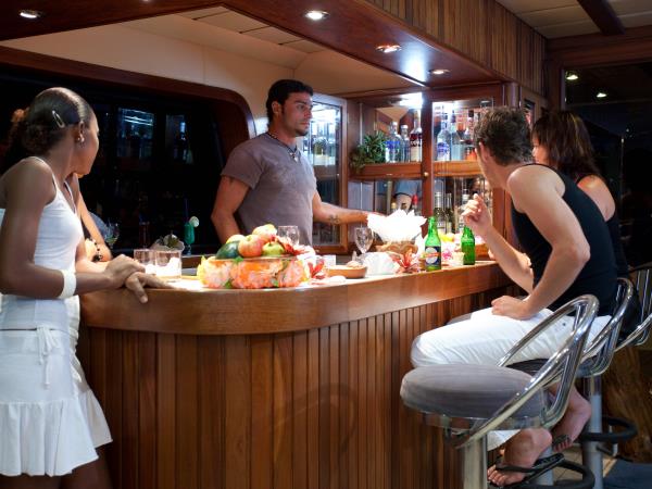 Seychelles premium sailing cruise