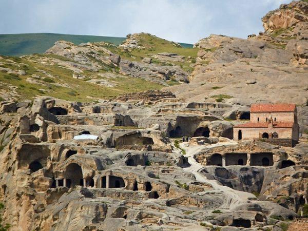 Azerbaijan, Georgia & Armenia tour, 20 days