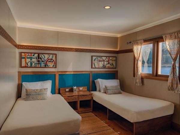 Luxury Nile cruise vacation & Cairo