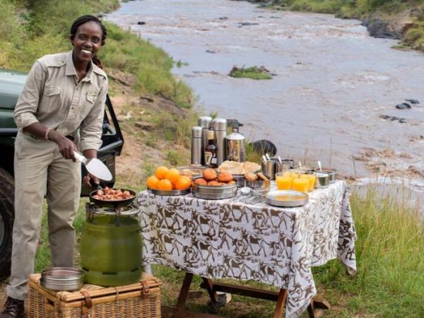 Western Uganda wildlife small group tour