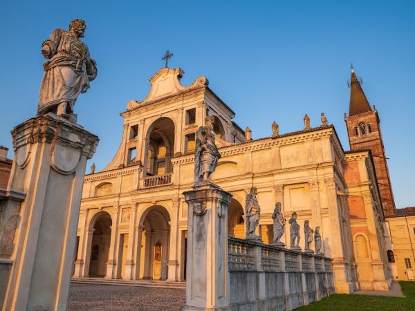 Venice to Florence cycling vacation, Italy