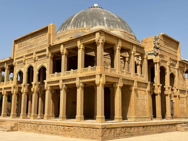 Southern Pakistan cultural tour for over 50s