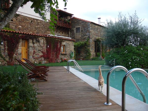 Douro valley by kayak vacation, across Portugal