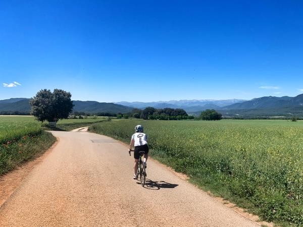 Cycling and yoga training weeks in Spain