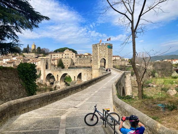Cycling and yoga training weeks in Spain