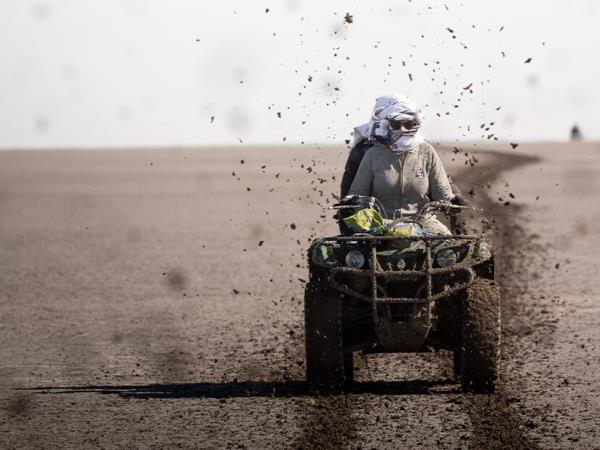 Kalahari and Kubu Island adventure, Botswana