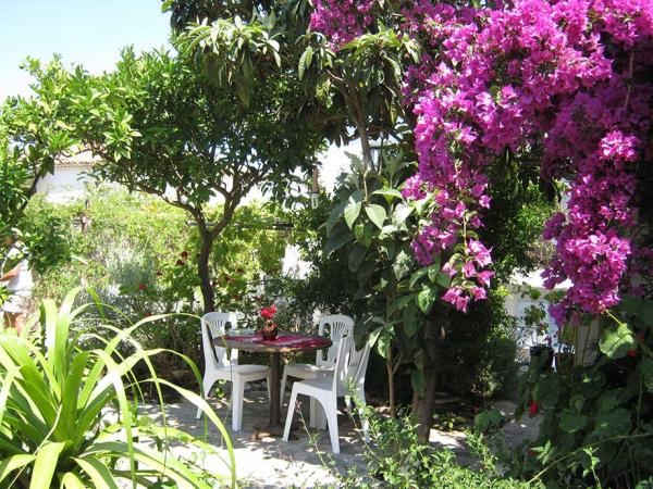 Holiday villas in Methoni, Greece