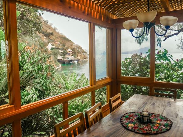 Guatemala yoga retreat