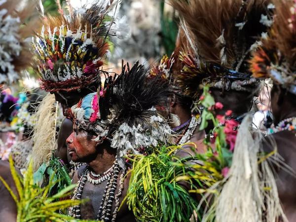 Luxury South Pacific Cruise, Papua new Guinea & beyond