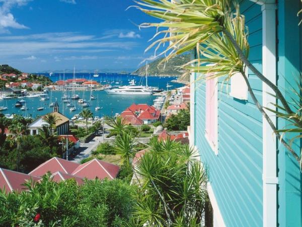Caribbean small ship sailing cruise