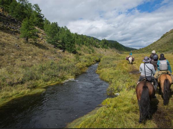 Mongolia Tsaatan reindeer herders group tour