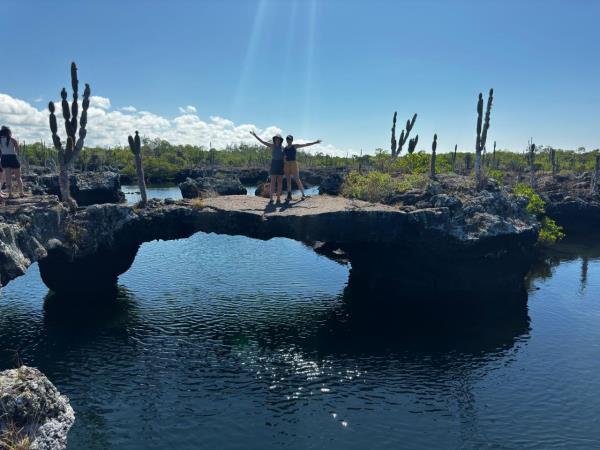 Galapagos volunteer and travel vacation, 3 weeks