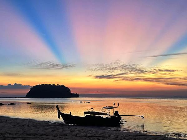 Family vacation to Thailand, jungles and islands