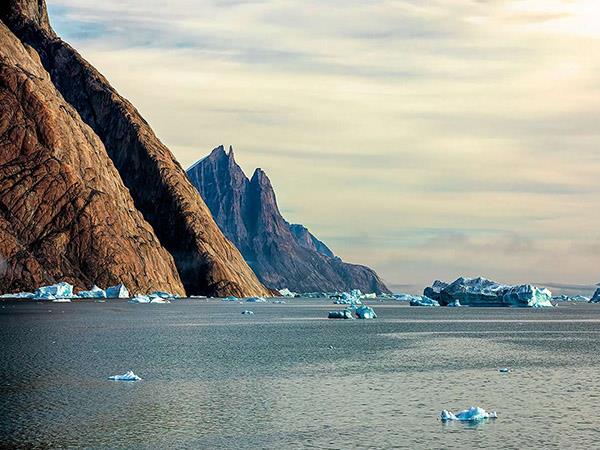 Greenland cruise and northern lights