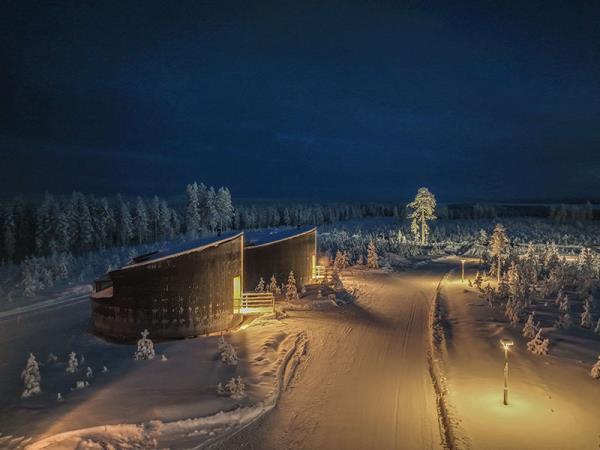 Lapland vacation, husky safari & log cottage