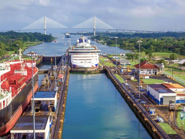 Panama tour, beaches and wildlife
